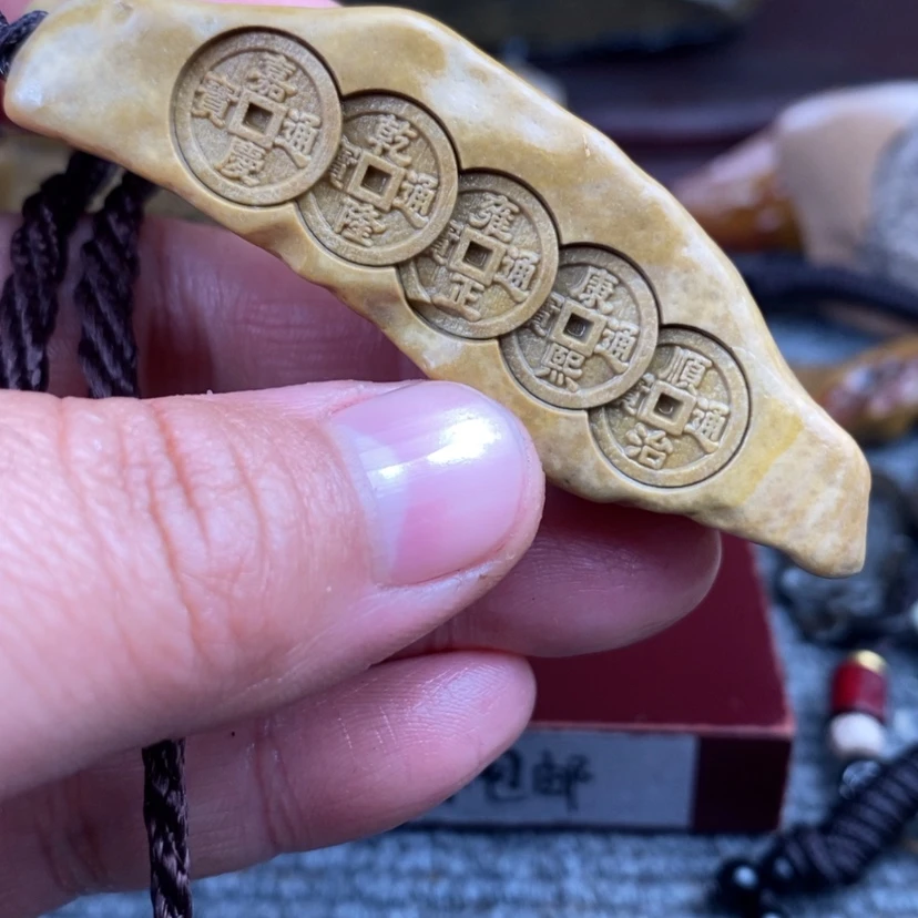 【闪购商品】原石雕刻手把件