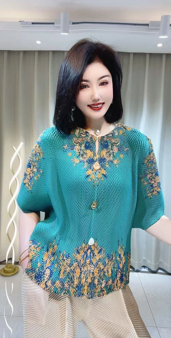 66609   时尚女士新款爆款短袖外套大码宽松显瘦气质百搭休闲半袖