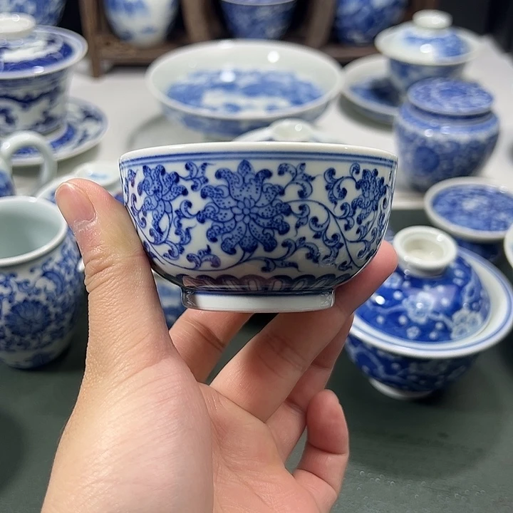 柴窑点工缠枝花卉杯