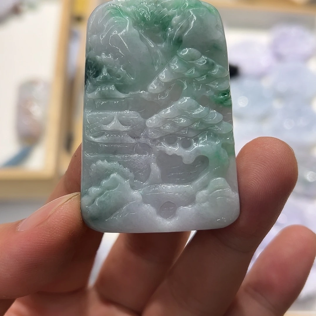 颈饰未镶嵌翡翠挂件