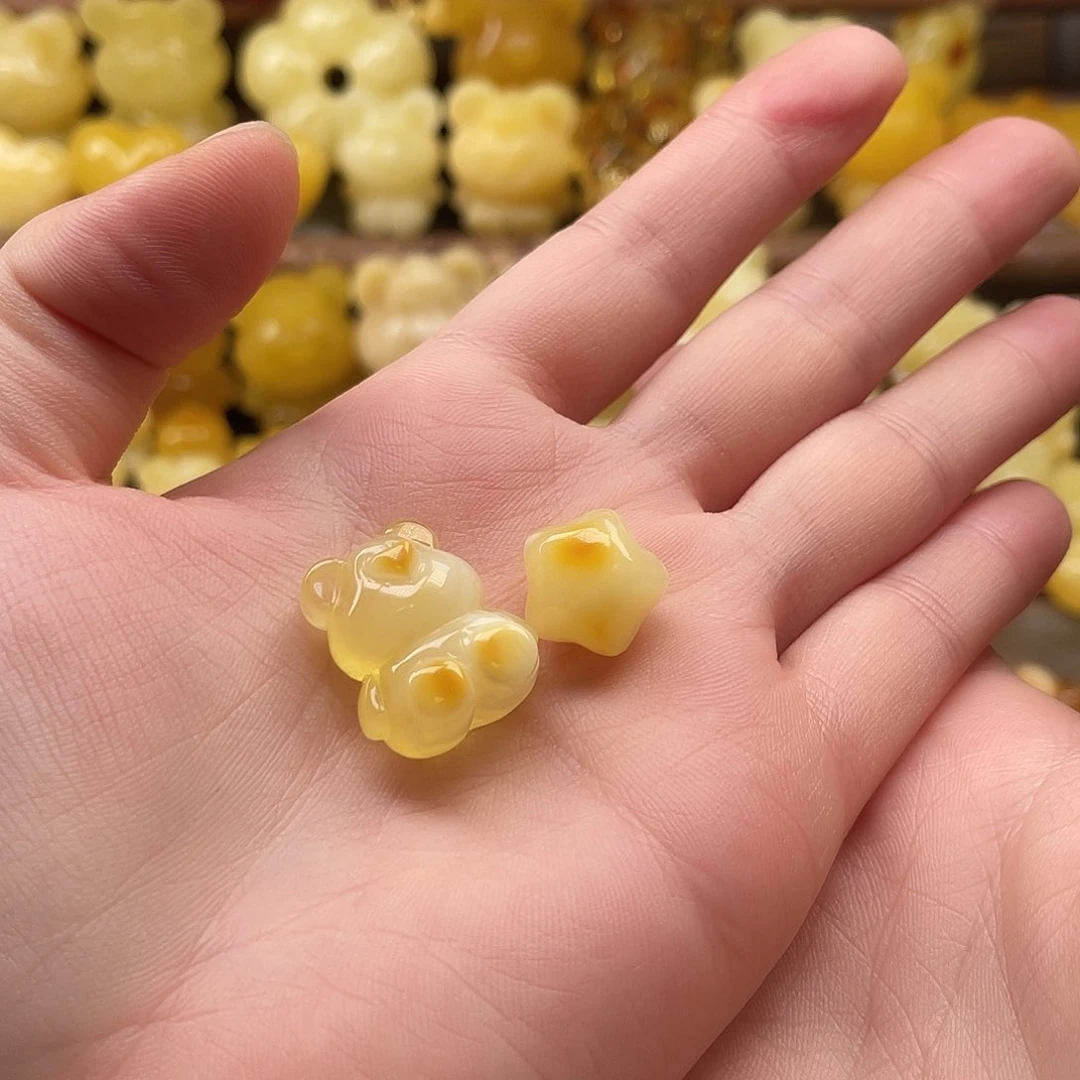 妹***，未镶嵌琥珀珠宝奇石
