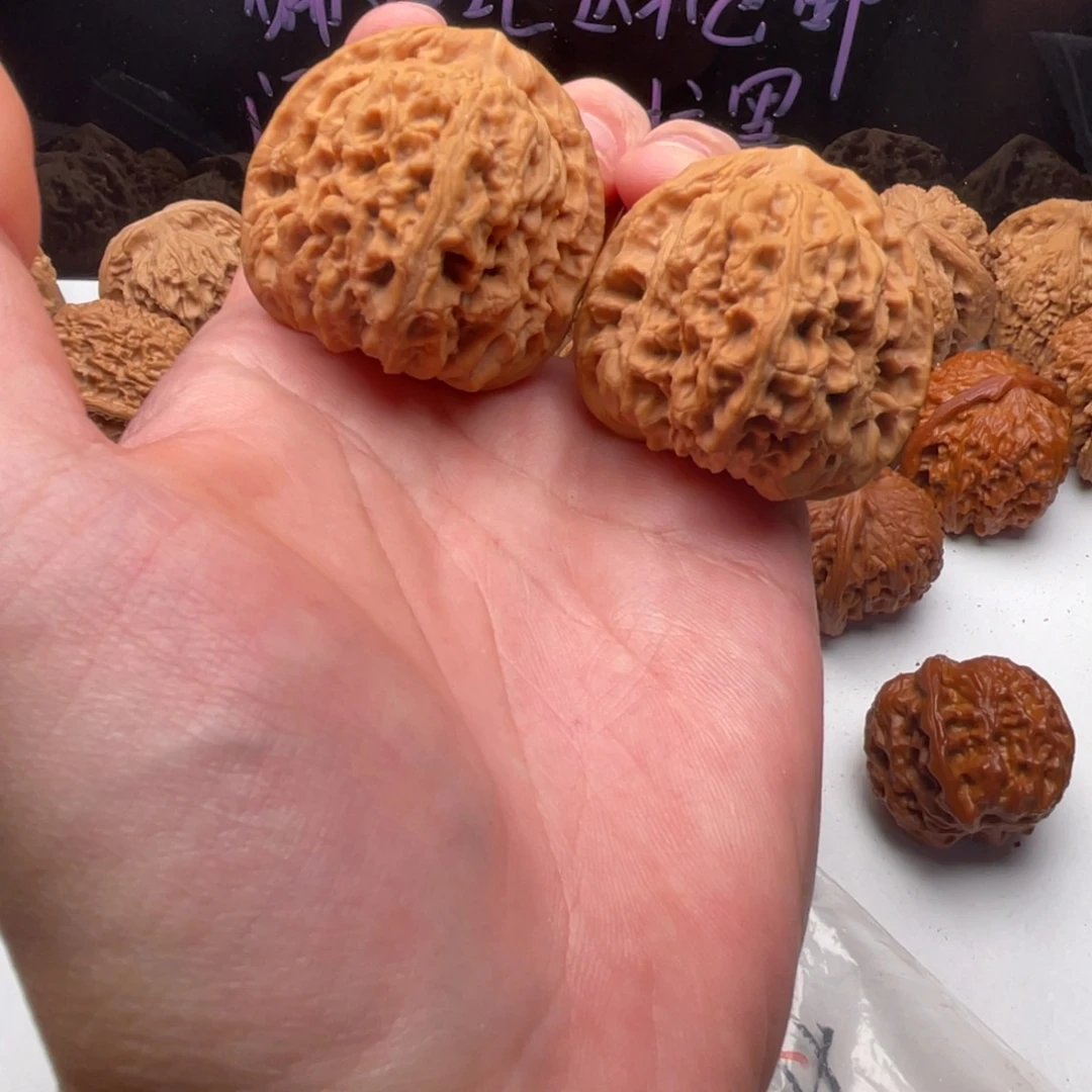 核桃把件43全品大肚南疆石