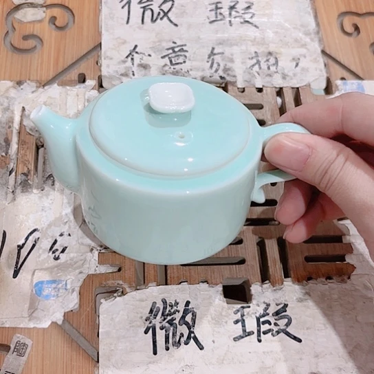 微瑕介意的勿拍，喜欢再下单，谢谢支持