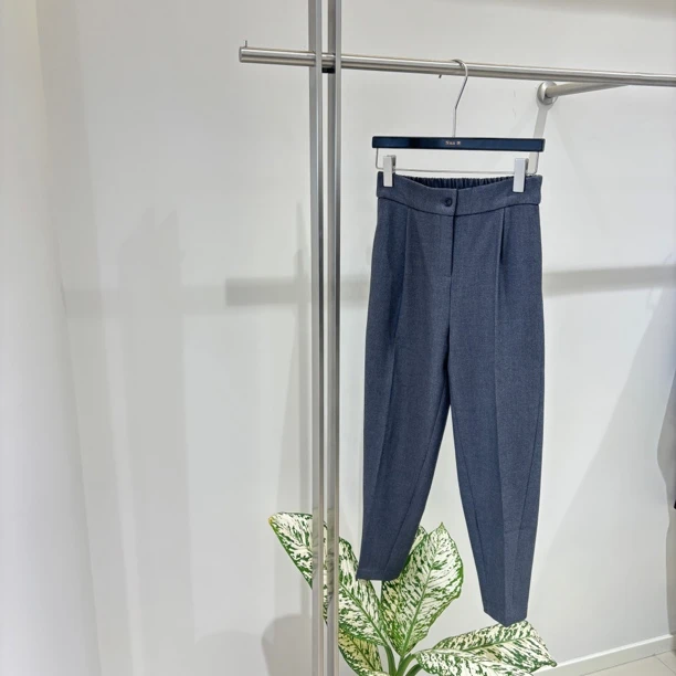 《南莉轻奢女装》烟管灰色西裤-A951