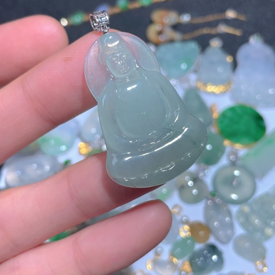 翡翠颈饰18K金镶嵌翡翠