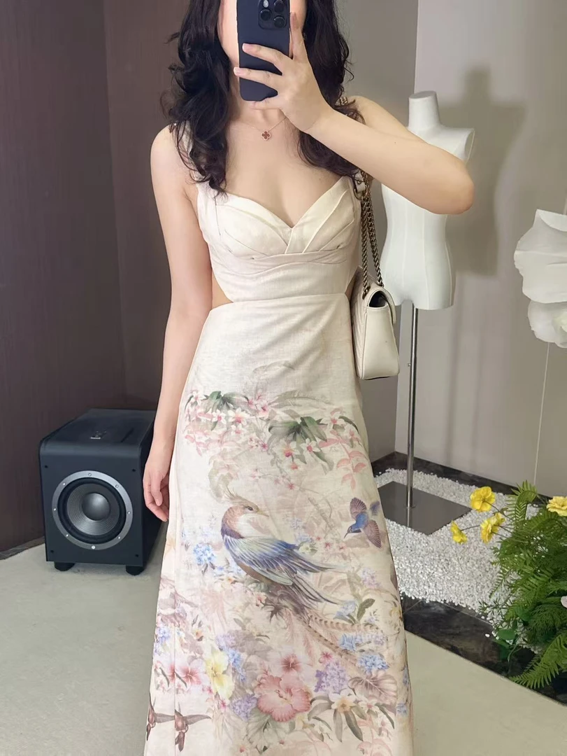 25新款Vela"悉尼浪漫"轻奢吊带连衣裙