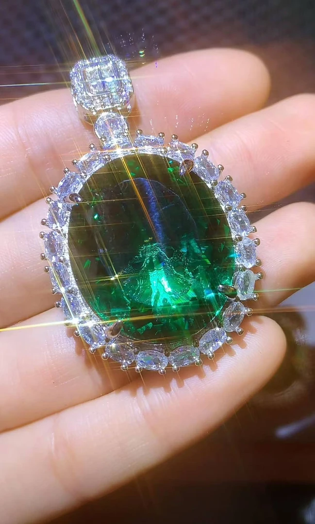 【南非定制】经典高级轻奢大气百搭吊坠  wd8183