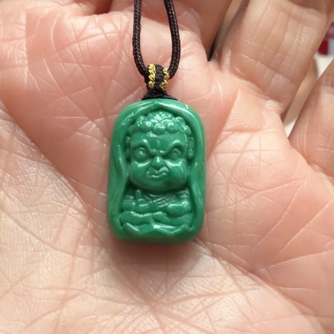 绿松石未镶嵌颈饰