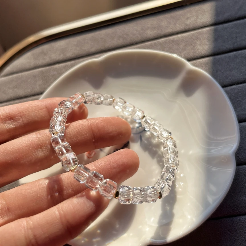 天然爆闪巴西老料白水晶方糖手串