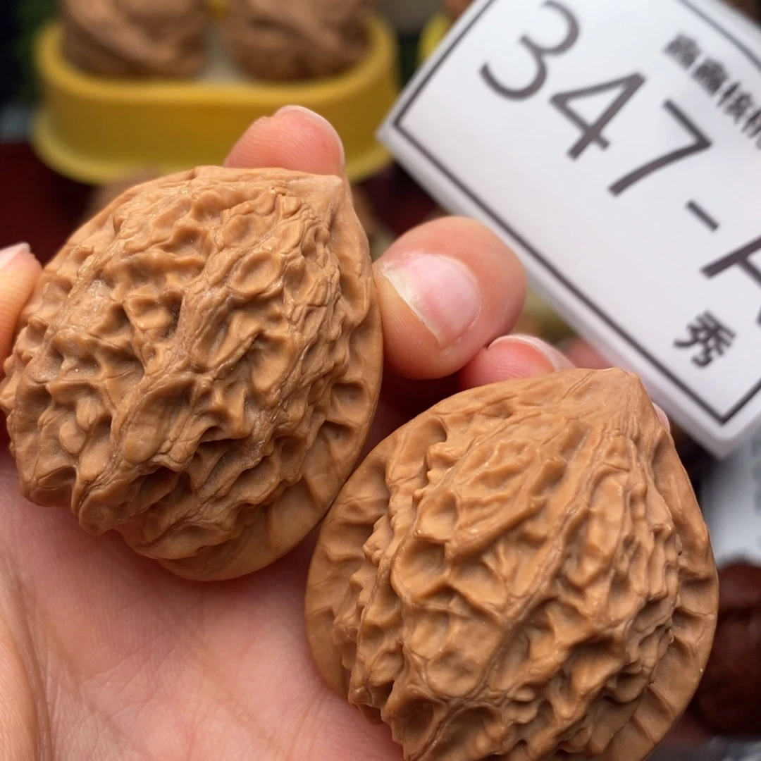 文玩核桃把件金牛35……