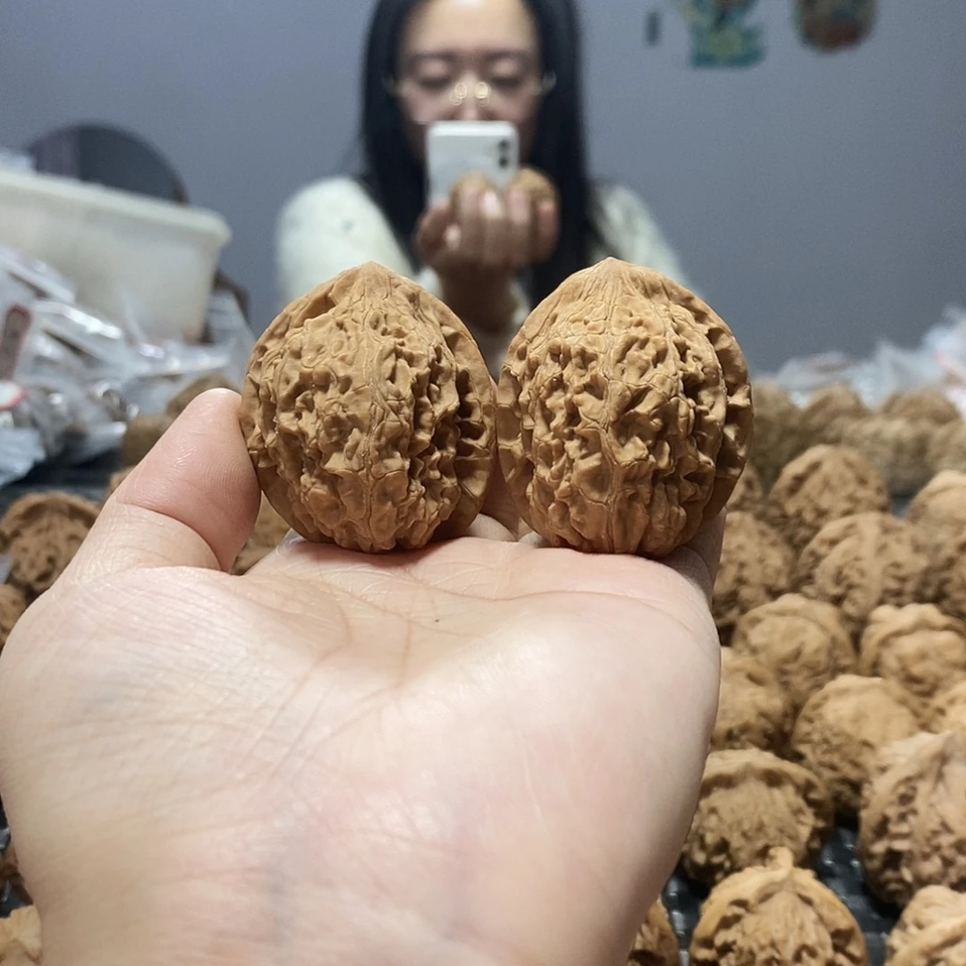 我***称文玩核桃吊坠牡丹纹37