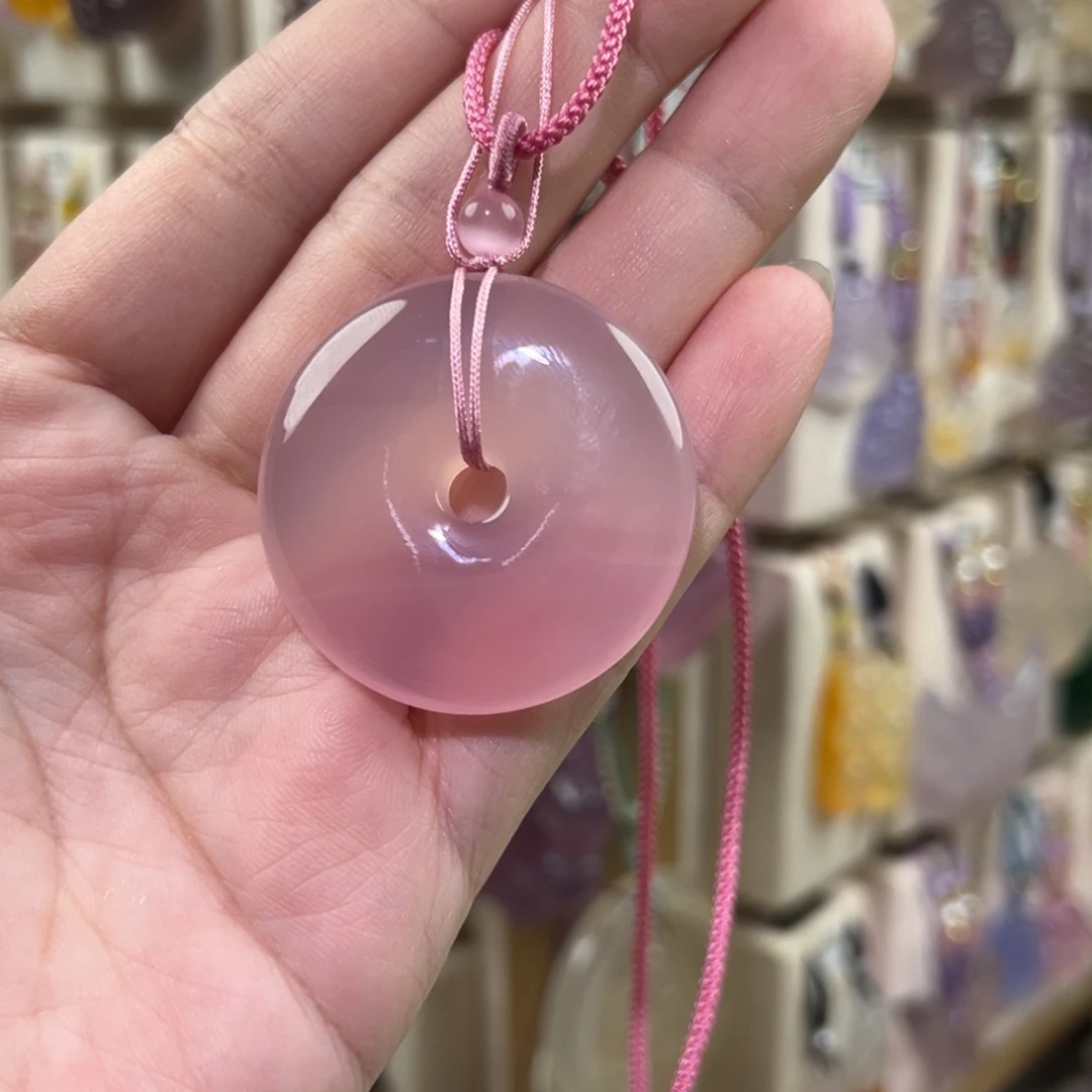 玉***姐玛瑙/玉髓未镶嵌吊坠(赠链)