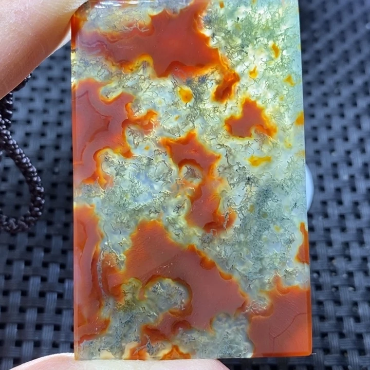 未镶嵌颈饰玛瑙/玉髓国**人