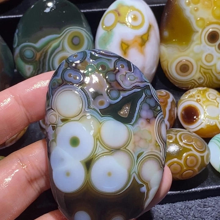 玛瑙/玉髓未镶嵌珠宝半成品62