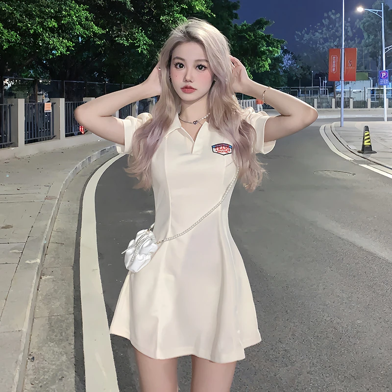 你的战袍~美式Polo领修身显瘦高腰新款时尚百搭别致小众连衣裙