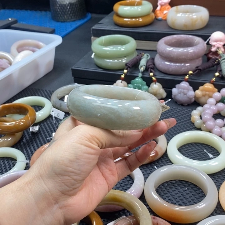 未镶嵌手镯石英岩玉_****_