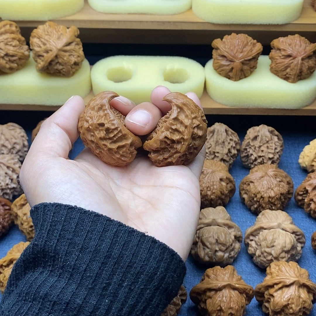 天然异形钩子全品文玩核桃