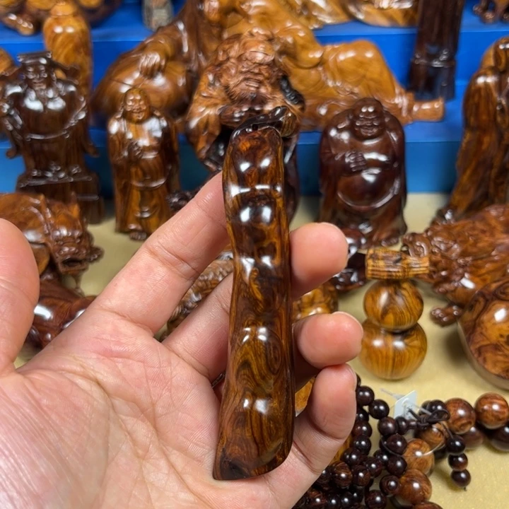 黄花梨降香黄檀把件