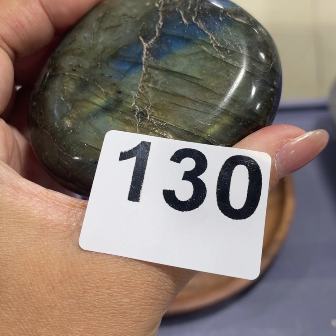 小***儿未镶嵌水晶大型摆件（非配饰）130