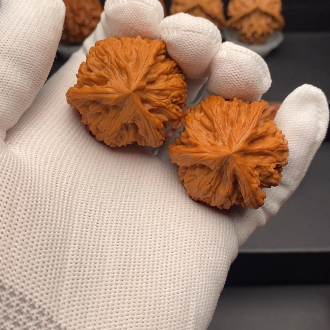 文玩核桃吊坠39御龙三棱