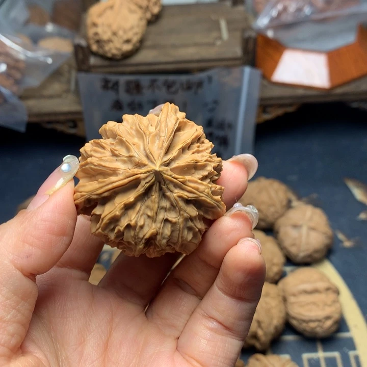 鱼***号文玩核桃把件核桃