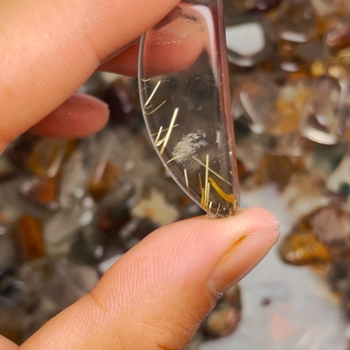 未镶嵌颈饰水晶钛晶狼牙吊坠