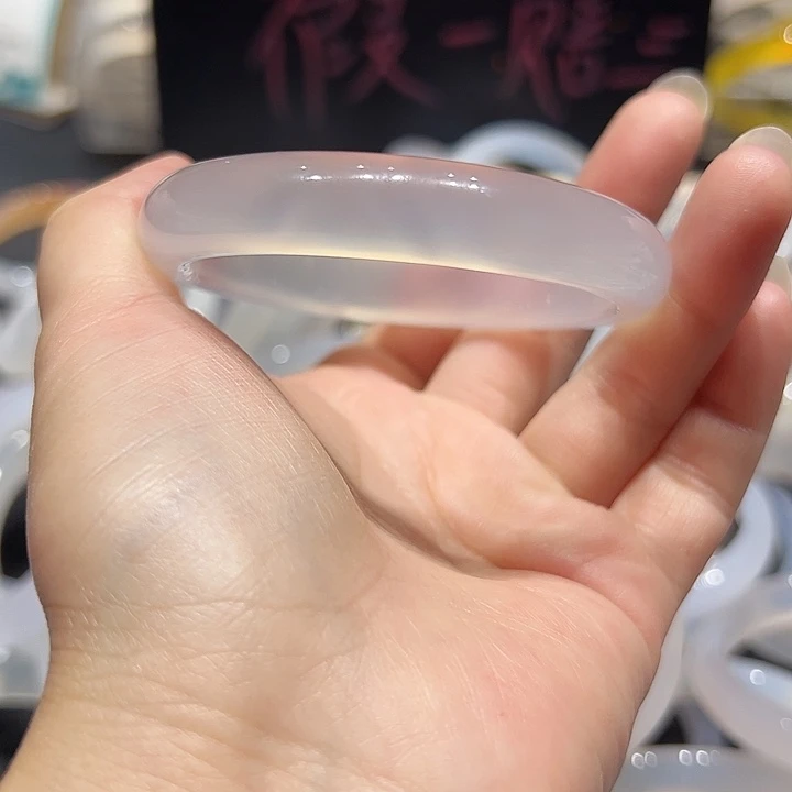 乖***酱手镯玛瑙/玉髓未镶嵌