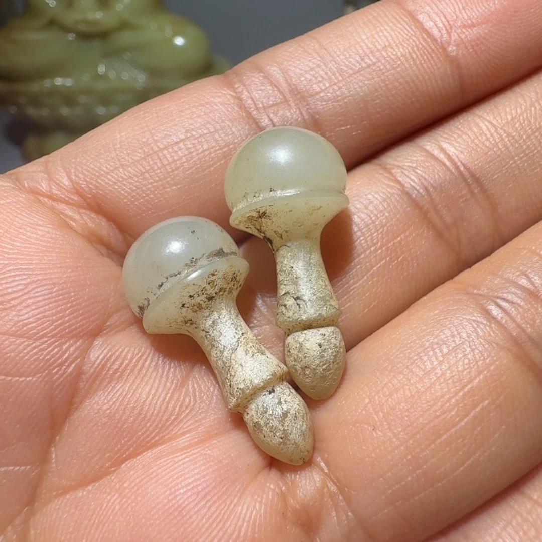 觅***虎和田玉未镶嵌挂件