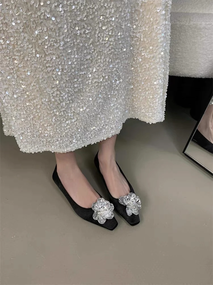 C5938  黑色 时尚方头舒适低跟浅口女单鞋