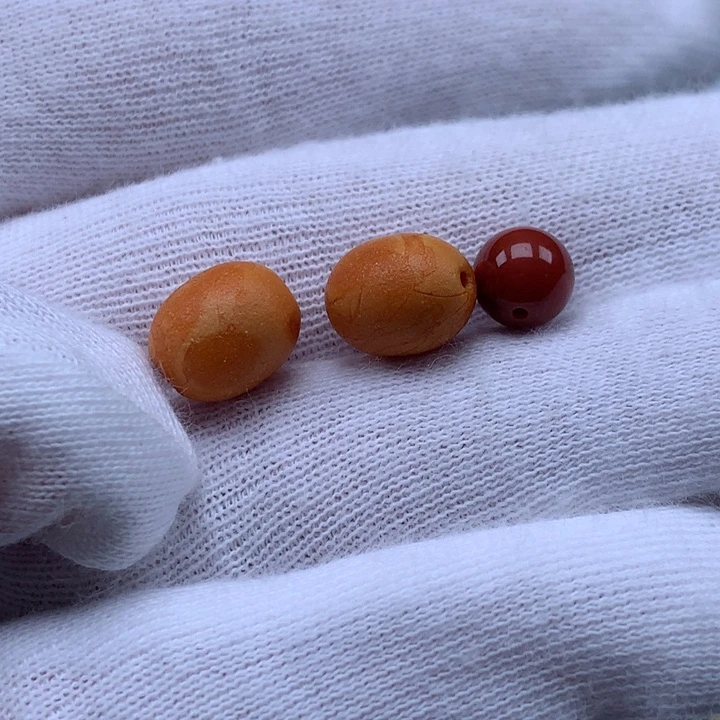 南红玛瑙未镶嵌珠宝奇石