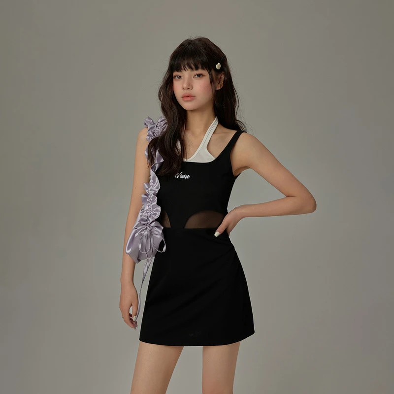 D016【金拐子专属】CHUU假两件字母刺绣拼接撞色挂脖式连衣裙-F