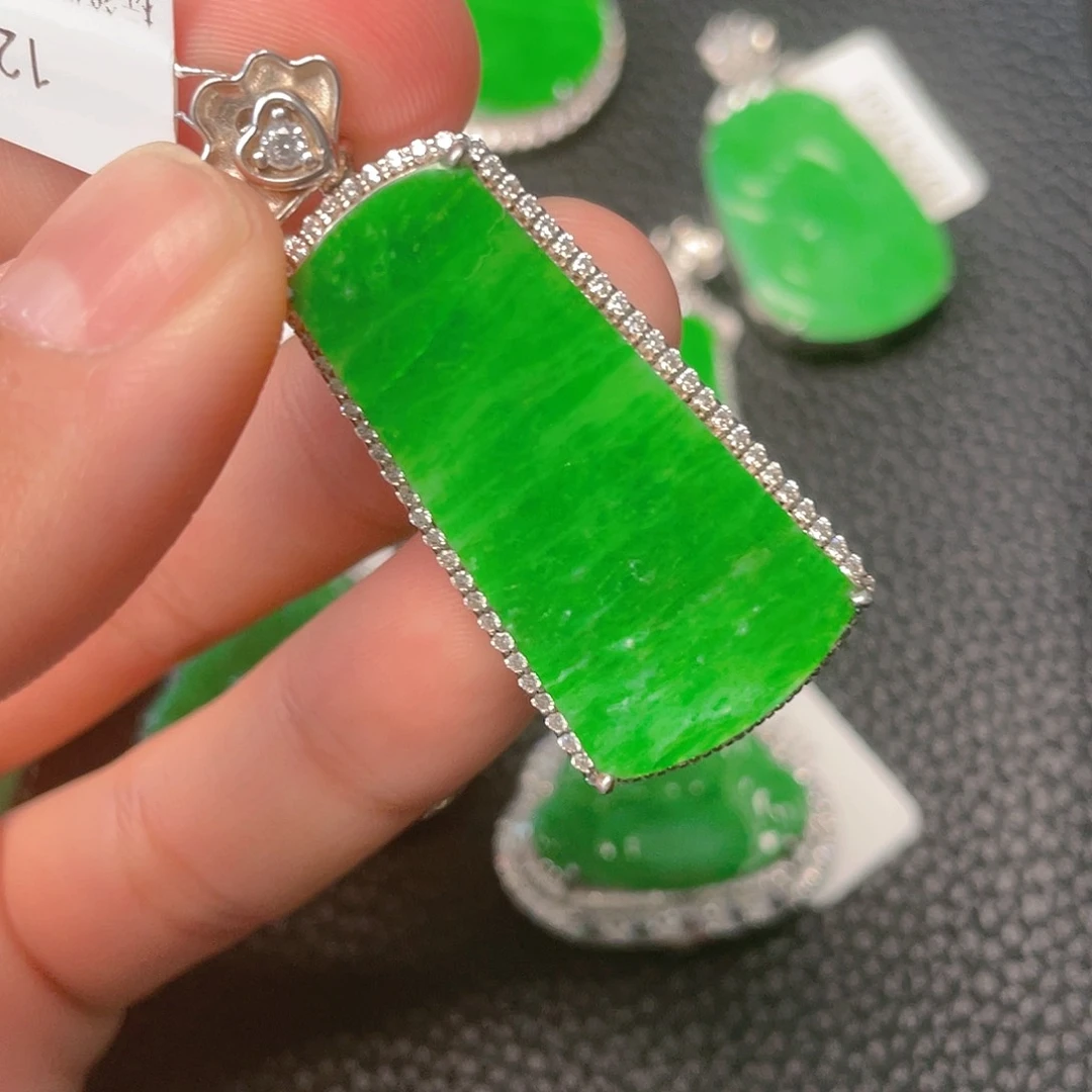 【闪购商品】翡翠吊坠(不含链)银S925镶嵌