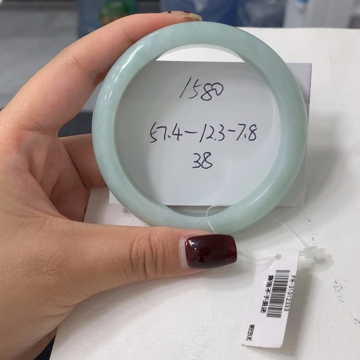 翡翠未镶嵌手镯38