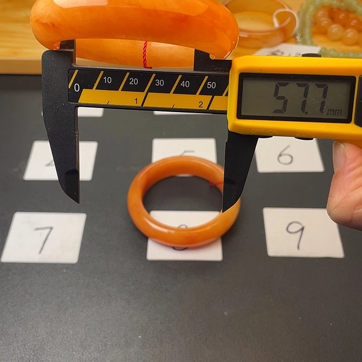 石英质玉（黄龙玉）未镶嵌手镯16