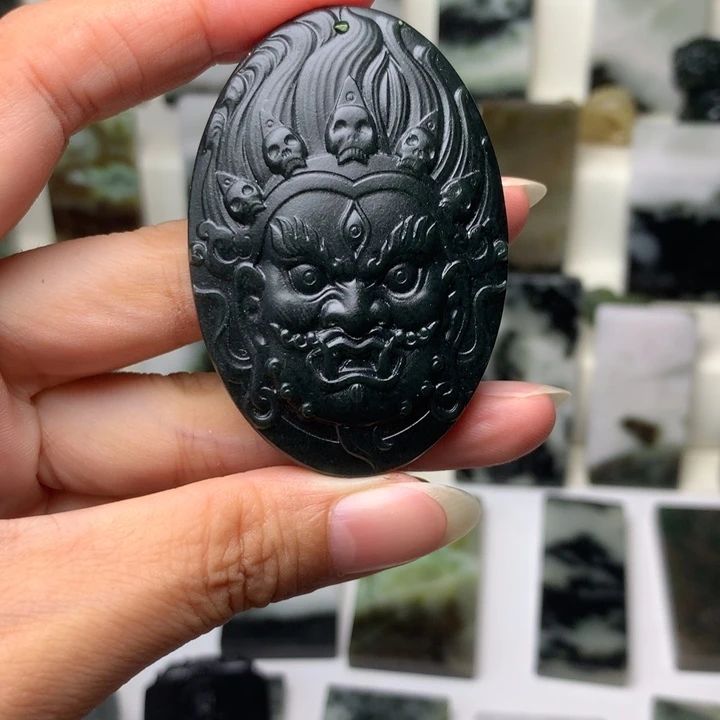 颈饰未镶嵌和田玉