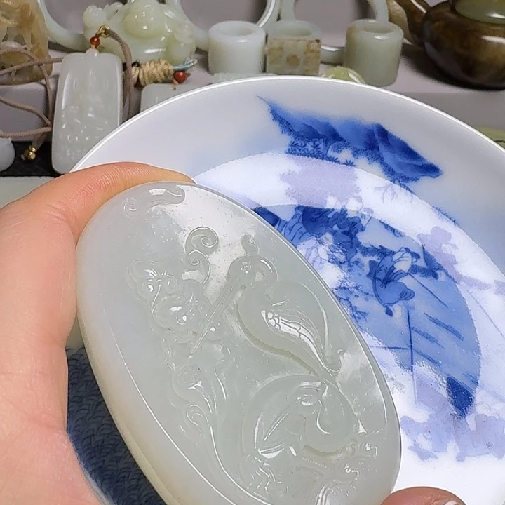 毛***仰瓷片新号开播牌子一个