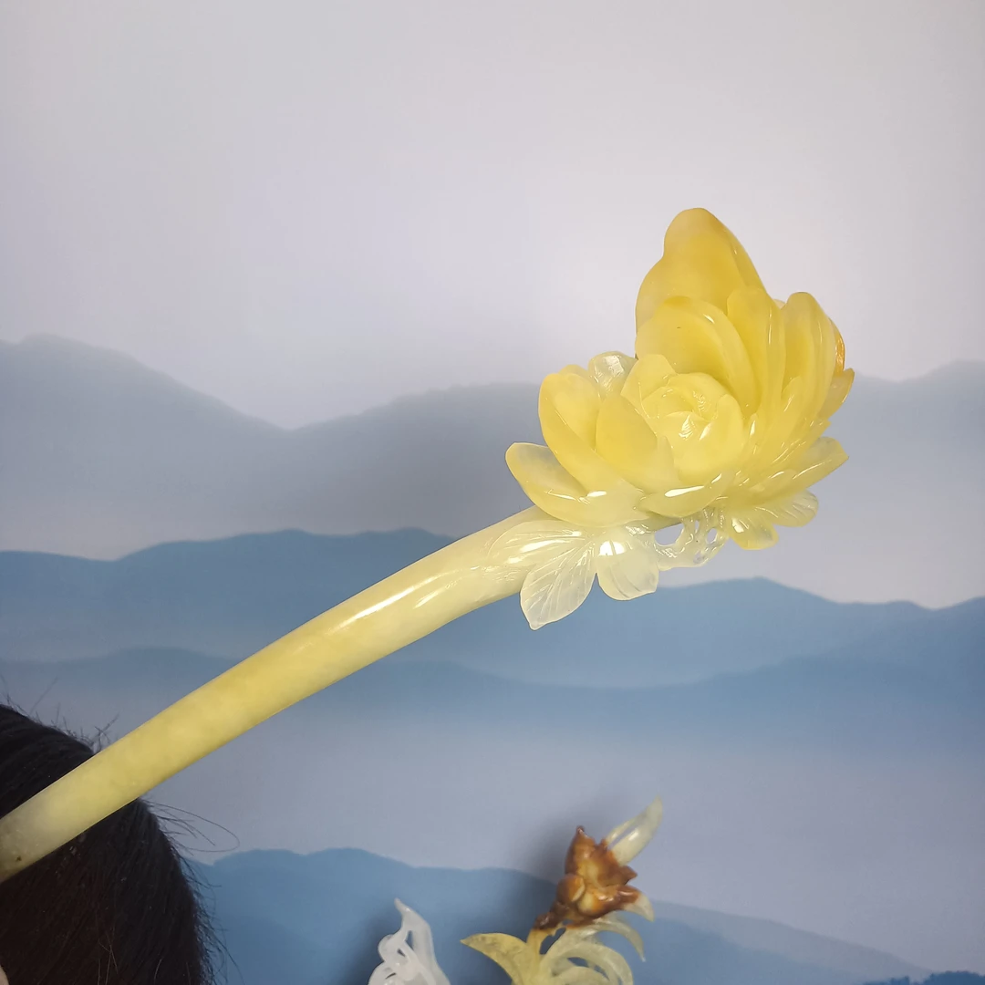 岫玉古风发簪手工雕刻，圆雕牡丹