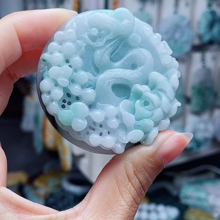 翡翠未镶嵌颈饰翡翠