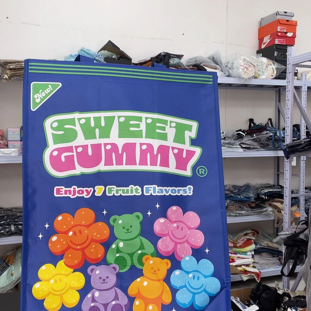 PU化妆包等各种产品和