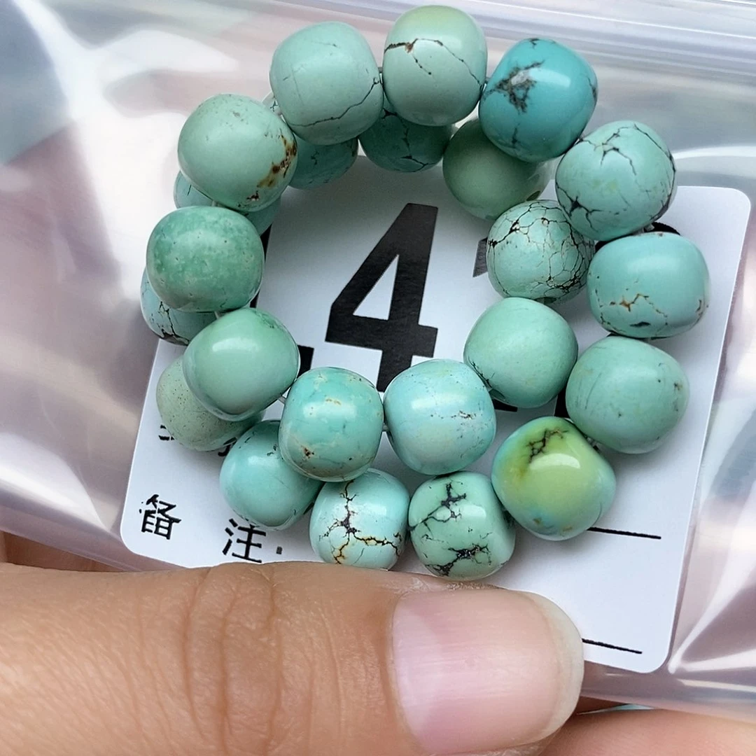 绿松石配饰未镶嵌