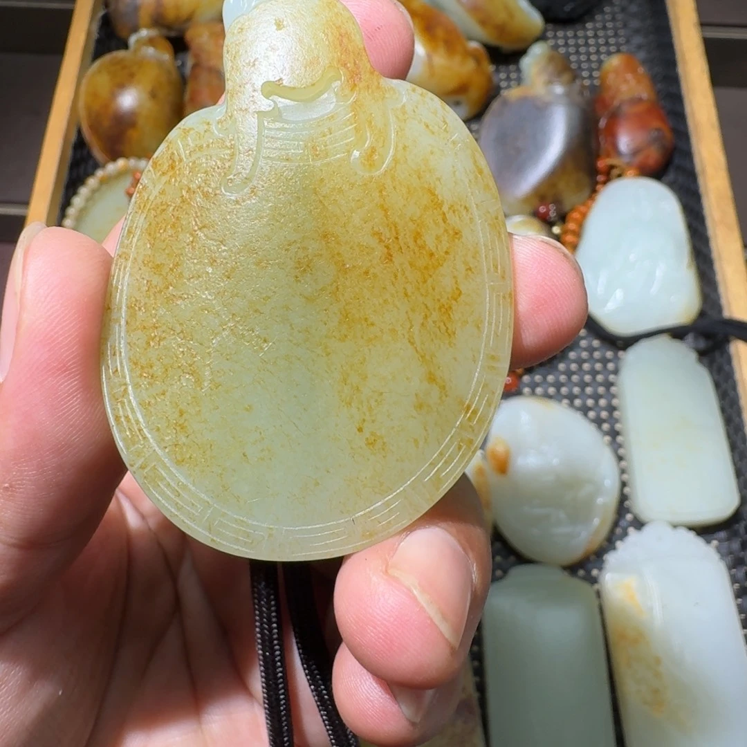 财***顶吊坠(不含链)未镶嵌和田玉