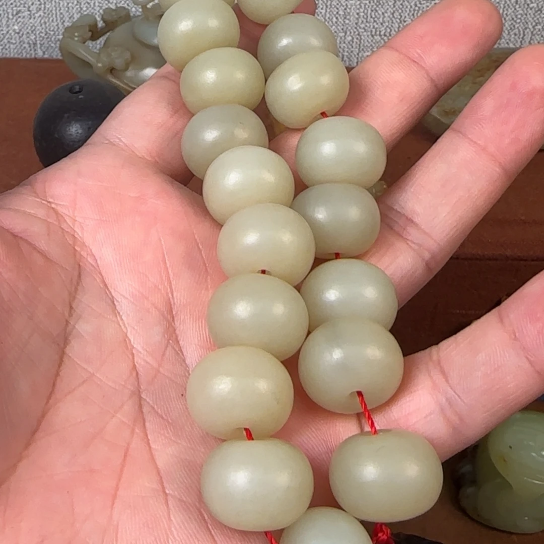 马***暖非常精美的脖挂件