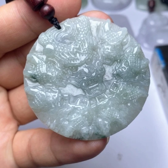 颈饰未镶嵌翡翠翡翠