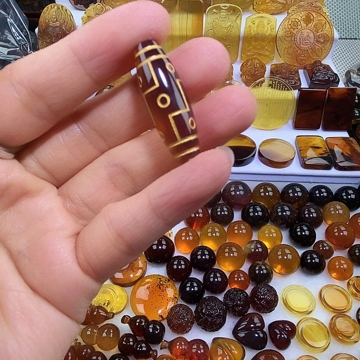琥珀未镶嵌吊坠(不含链)天然缅甸琥珀棕红九眼天珠