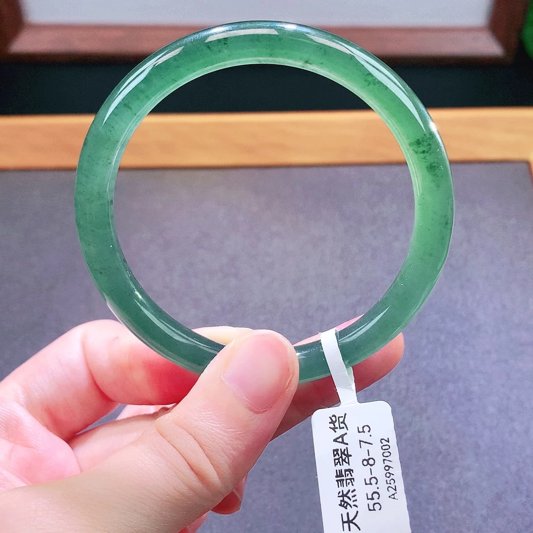 未镶嵌手镯翡翠天然翡翠