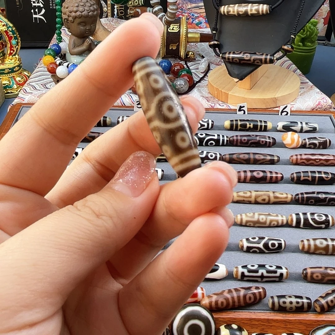 诺***言玛瑙/玉髓未镶嵌颈饰