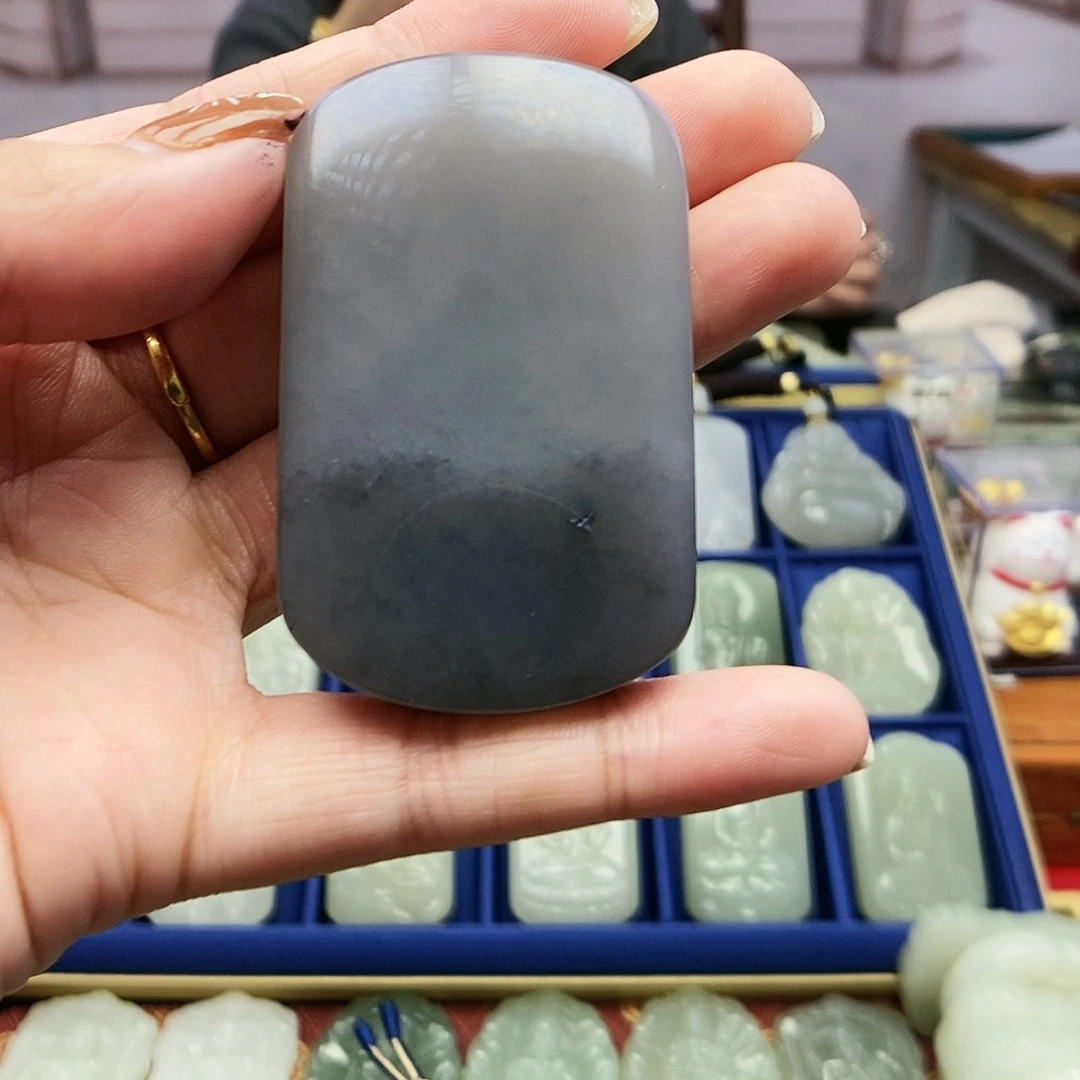 【闪购商品】和田玉颈饰未镶嵌小***?