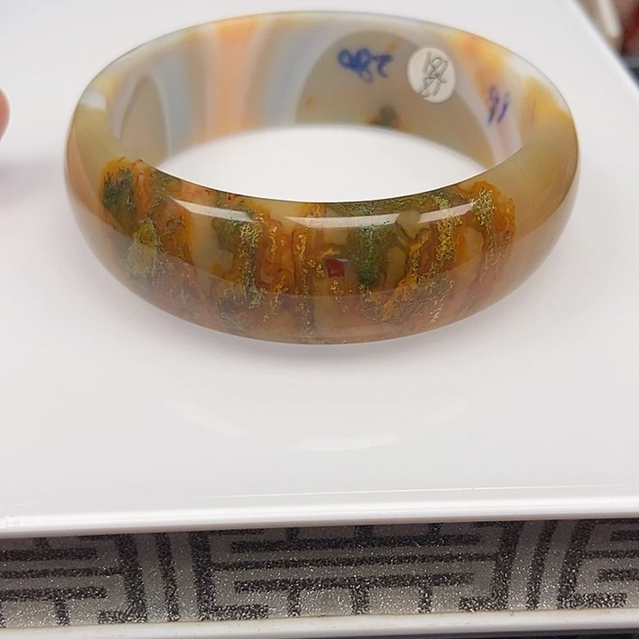 玛瑙/玉髓手镯未镶嵌?***生