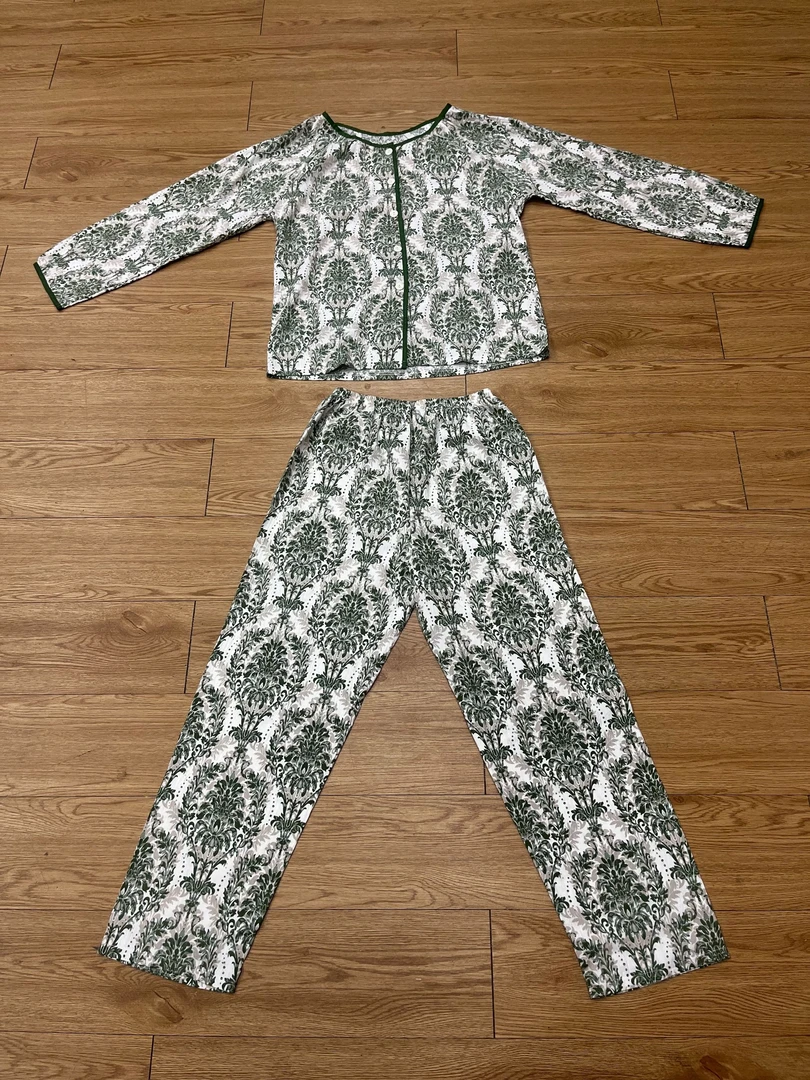 2025春秋季新款长袖时尚休闲文艺碎花奢华女外穿宽松家居服套装