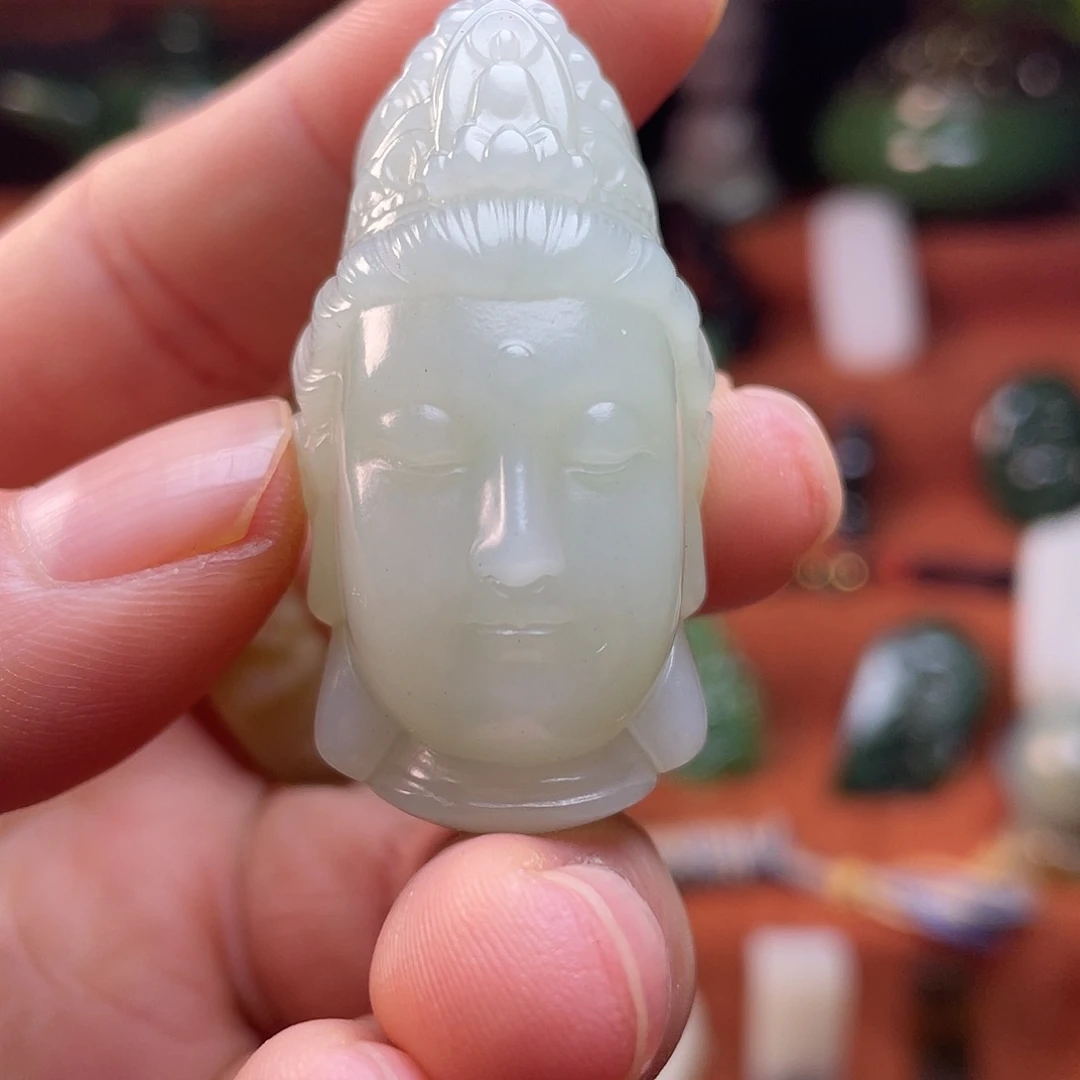 和田玉未镶嵌颈饰新疆且末蓝观音头吊坠带证书